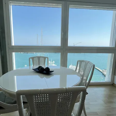 Explanada Cervantes Dénia